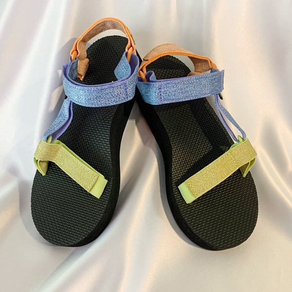 NEW! Teva Ladies Tri-colored Midform Sandals Size 7 - Picture 1 of 12
